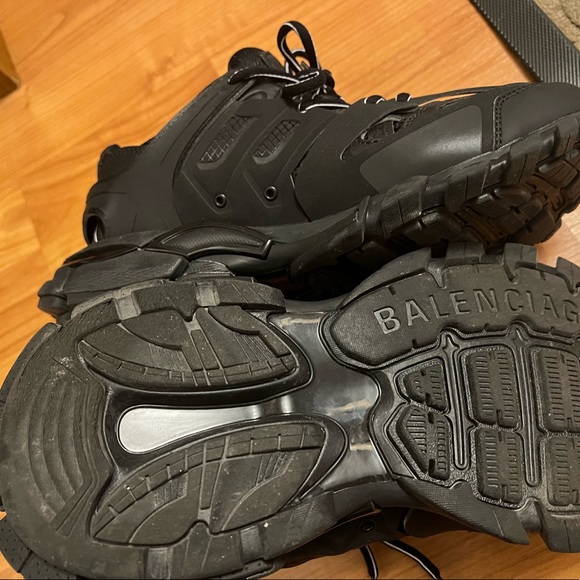 Balenciaga size 7 - Picture 4 of 5